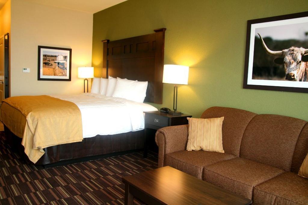 Comfort Inn & Suites Beeville Room photo